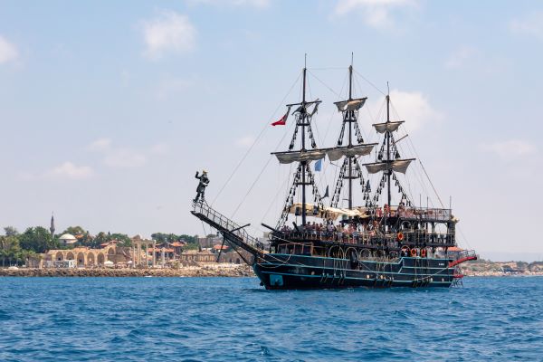 pirates cruise antalya